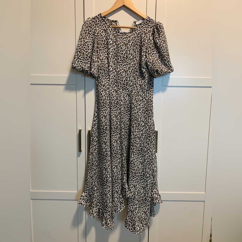 Leopard print midi dress